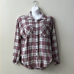 Womens flannel top. Size large